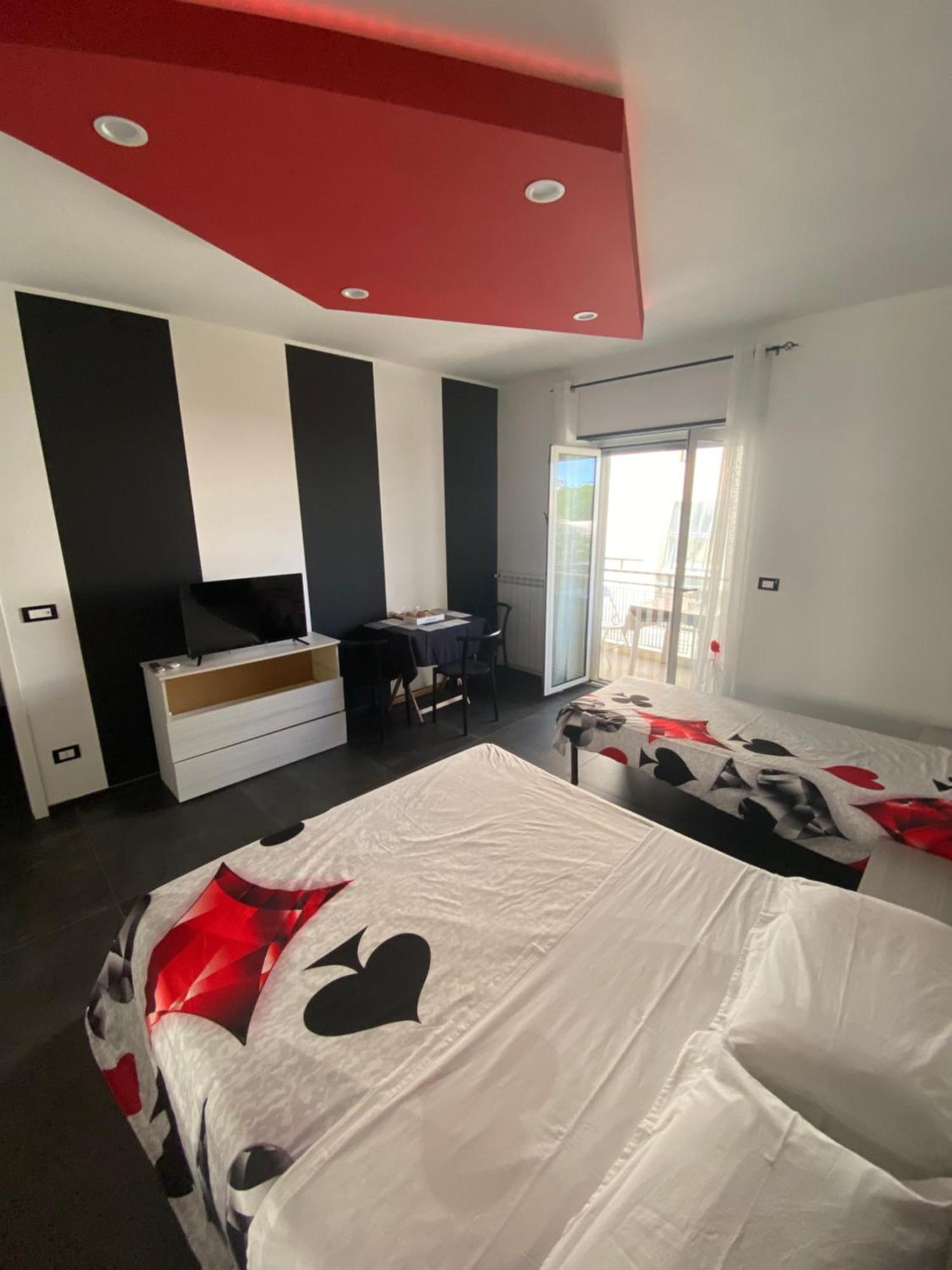 Iris Room Monopoli Exteriör bild